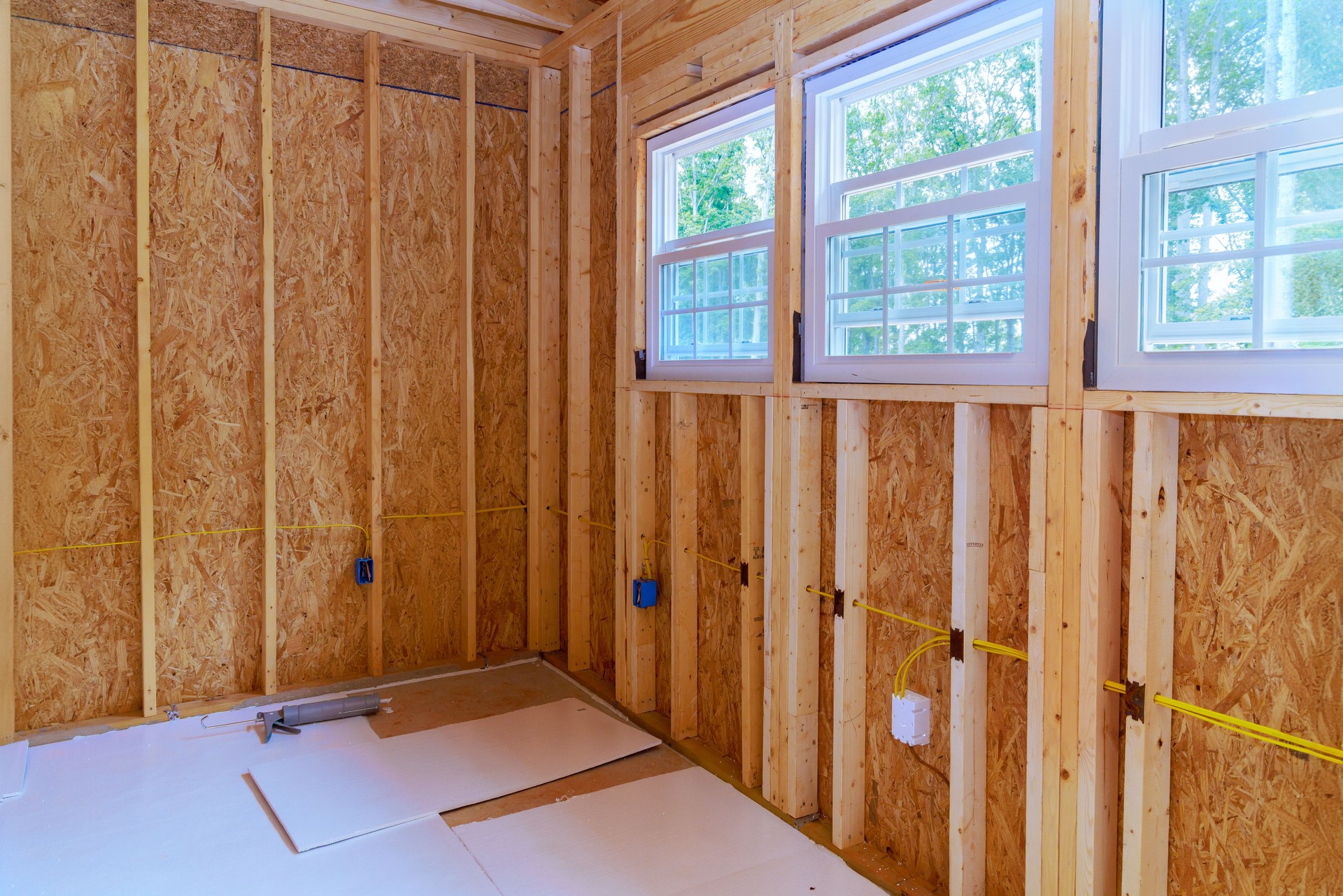 Installing expanded polystyrene in a room to provide floor thermal insulation